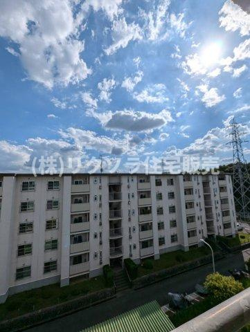 藤阪ハイツA3棟の展望|■物件内覧・資金計画相談・住宅ローン相談、リフォーム相談、お問合せ受付中■
※当日・翌日のご内覧、ご相談はお電話でのお問合せがスムーズです！