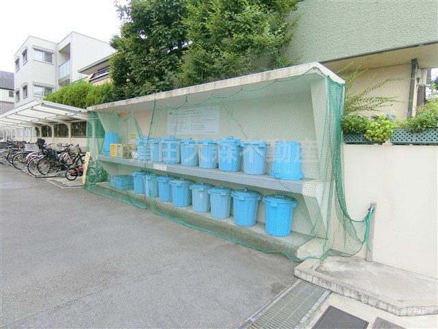 グローリア初穂久が原のその他共用部分|敷地内ゴミ捨て場！