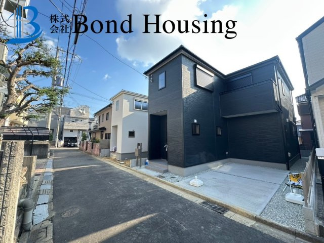 長期優良住宅　星陵台8期全2棟　1号棟の前面道路含む現地写真