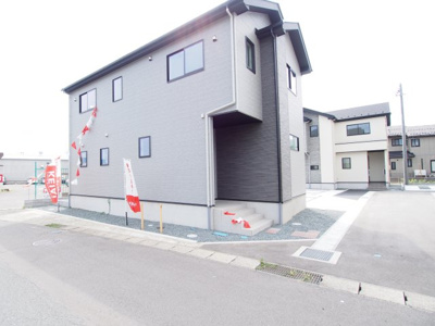 【外観】 | Erde　伊達市川原町1期　2号棟