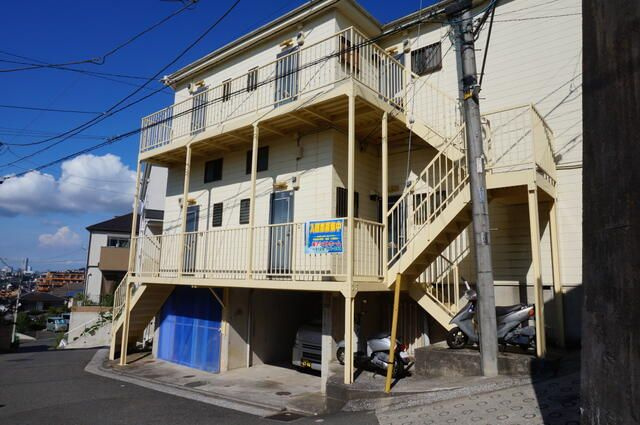 港南ハイツの外観