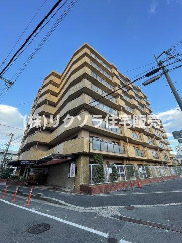 グラン・ドムール門真の外観|新しい生活にいかがでしょうか？外観はお住まいの顔になります。こだわりたいポイントですね。水回りリフォームやリノベーションも承ってます。
■現地見学・資金計画相談・住宅ローン相談もお問合せ受付中■