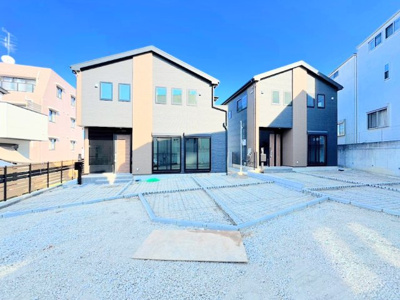 【外観】 | ◇◆新治町　新築戸建てB棟◆◇ | ◆一戸建てを中心とした街並みが整然と続き、周辺は高い建物が建っていないので、緑の多い閑静な趣を感じる環境です。街並みや周辺環境も重要なポイントです！！