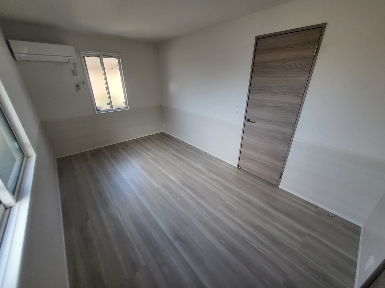 【洋室】 | トリシアYH　Ⅱ