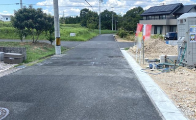 【前面道路含む現地写真】 | Cradlegarden名古屋市緑区諸の木第1全2棟＜新築一戸建て仲介手数料無料＞ | 前面道路含む現地写真です