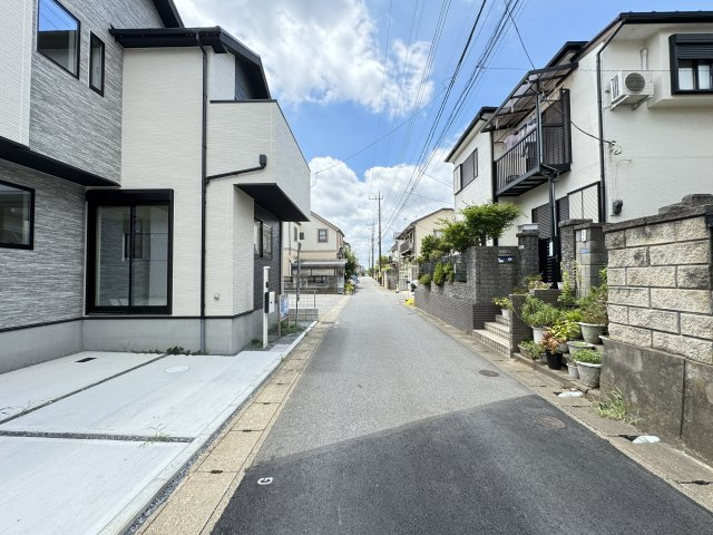 柏市逆井４丁目新築戸建（逆井６期）の前面道路含む現地写真|北西側前面道路
