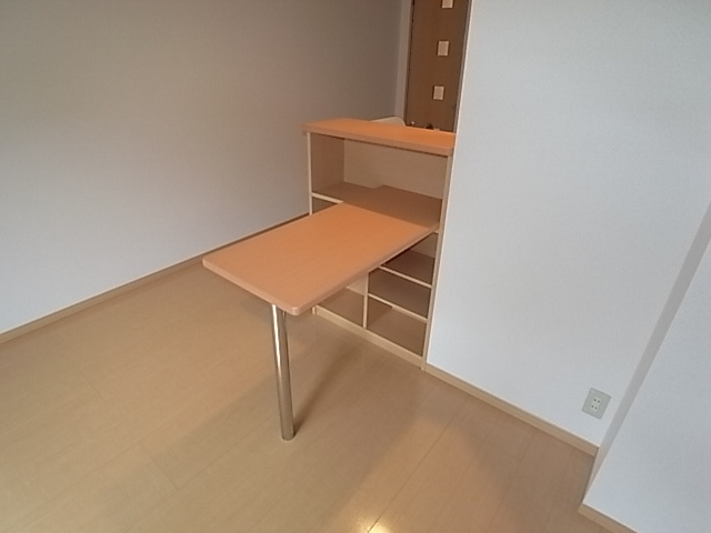 神戸市北区山田町下谷上字芝のアパート