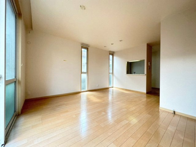 【居間・リビング】 | 豊中市春日町4丁目貸家