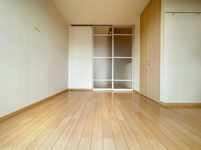 【寝室】 | 豊中市春日町4丁目貸家