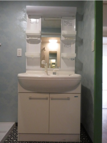 鴨部　鏡川コーポ 　Ａ棟の独立洗面台