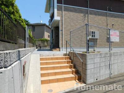 【エントランス】 | ファミール・ペペ