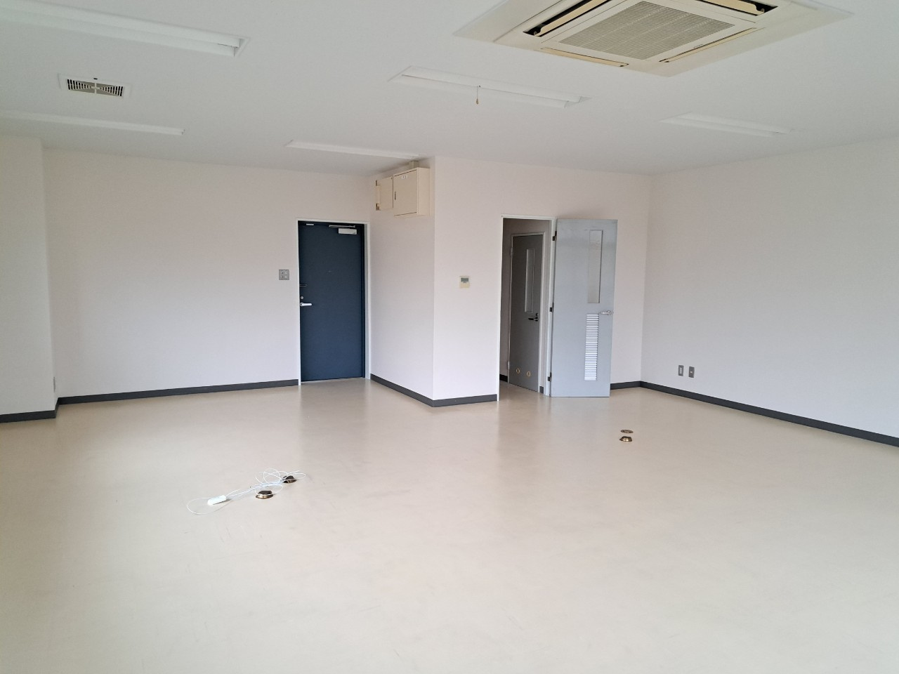 エスポワール新潟の居間・リビング