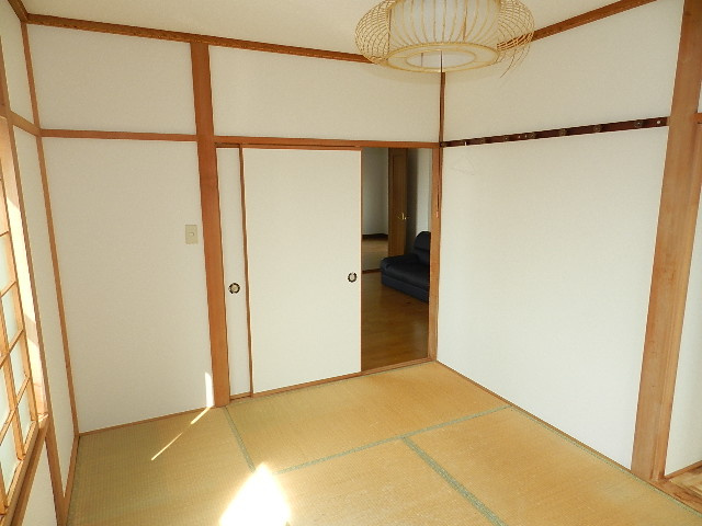 登別市中央町4丁目2-16戸建の和室