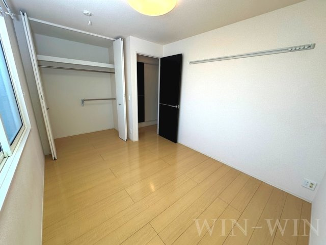 ハイム杉山 A棟の寝室