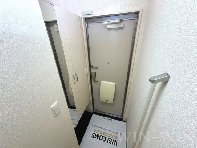 ハイム杉山 A棟の玄関