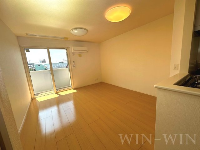 ハイム杉山 A棟の居間・リビング