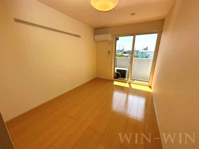 ハイム杉山 A棟の寝室