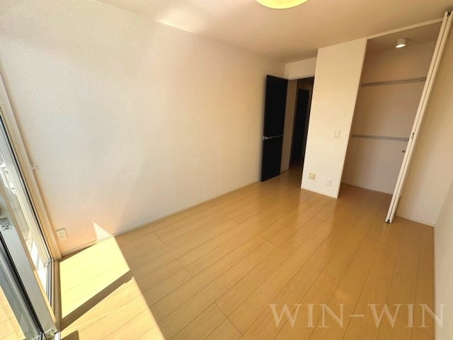 ハイム杉山 A棟の寝室