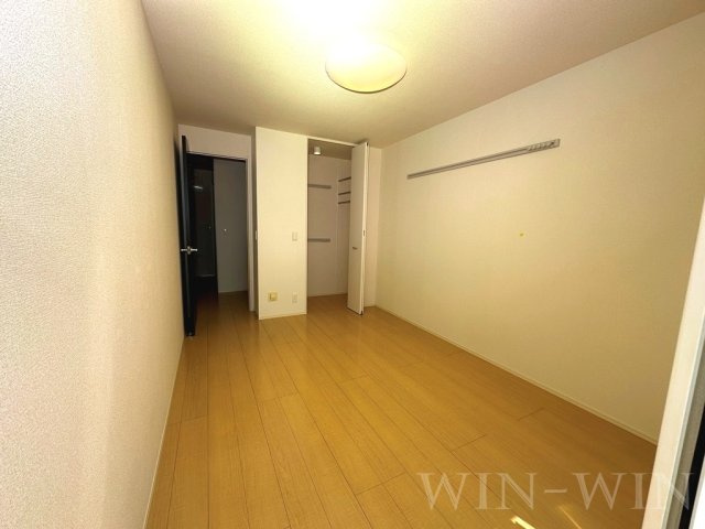 ハイム杉山 A棟の寝室