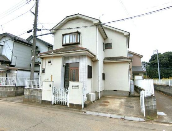 【中古】川越市今福中古住宅の外観|陽当り良好です！
閑静な住宅街です☆