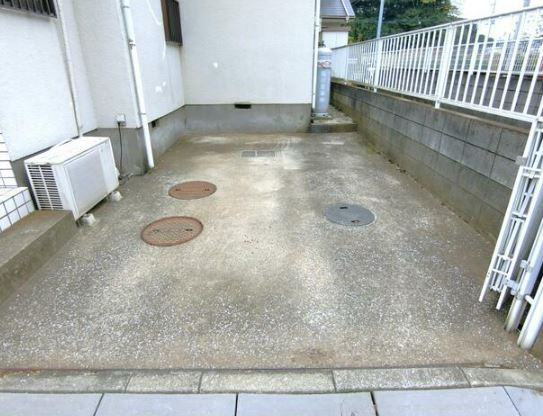 【中古】川越市今福中古住宅の駐車場|駐車スペースです！