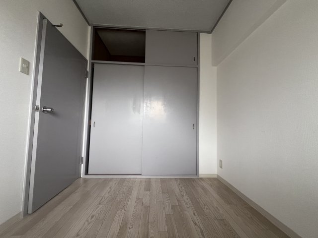 パラッシオ舞子の洋室