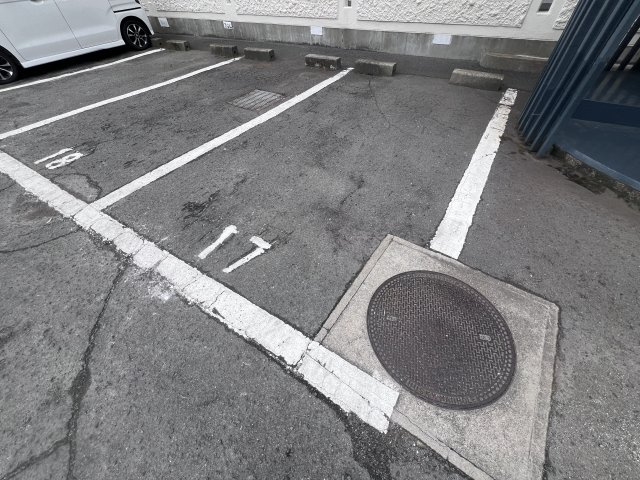 パラッシオ舞子の駐車場