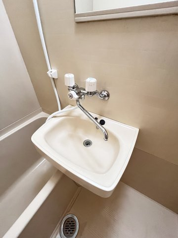 大阪市都島区中野町３丁目の賃貸マンションの洗面所