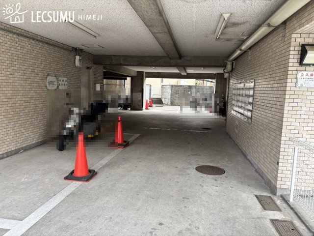 サンパレス21姫路の駐車場