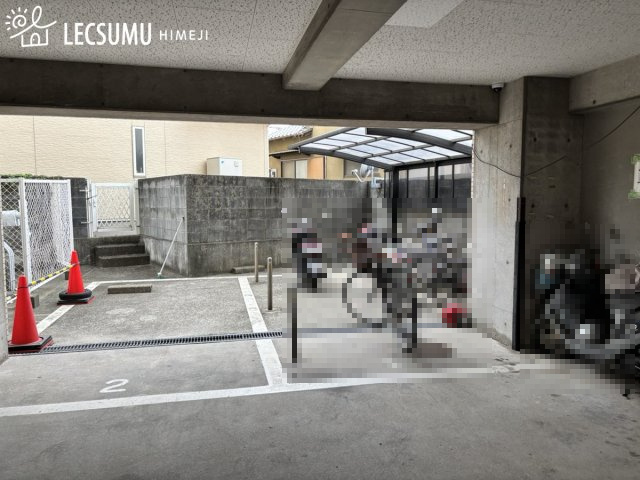 サンパレス21姫路の駐輪場