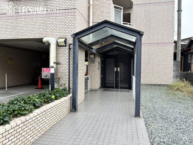 サンパレス21姫路のエントランス