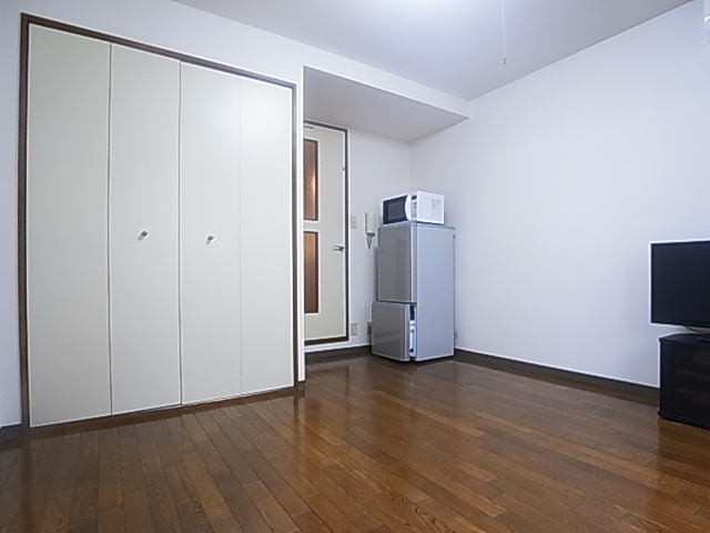 神戸市須磨区多井畑東町の賃貸マンションの居間・リビング|リビング