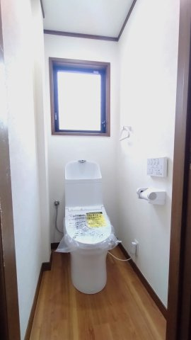  東大阪市東山町　中古戸建のトイレ|3階