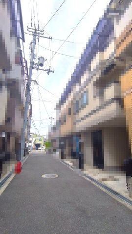  東大阪市東山町　中古戸建の前面道路含む現地写真