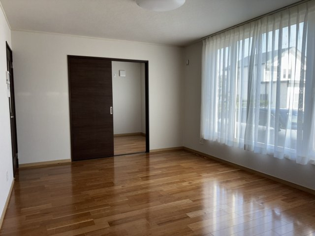 【居間・リビング】の画像