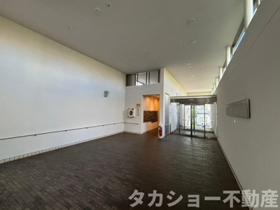【エントランス】 | グランヒルズ千葉・春日 | 清潔なエントランスです