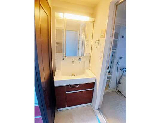 【独立洗面台】