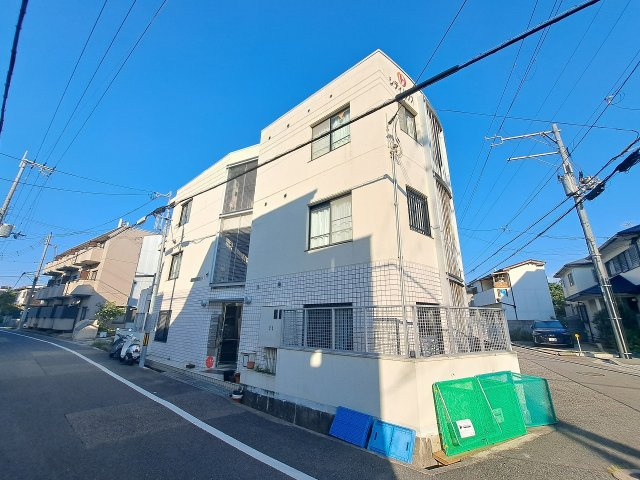 THE CITY 鳴尾の外観