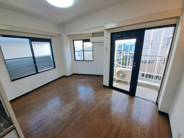 THE CITY 鳴尾の居間・リビング