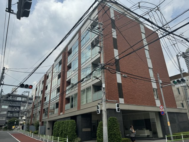 プレミスト赤坂檜町公園の外観|2013年に清水建設が建設し、大和ハウスが分譲したマンション