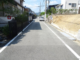 【前面道路含む現地写真】 | 川西市緑台4丁目　建築条件無土地