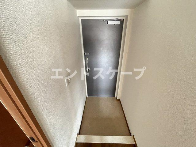 アーバンポイント高崎の玄関|高崎、前橋、伊勢崎エリアのお部屋探しはエンドスケープまで！お客様の理想お聞かせ下さい♪
