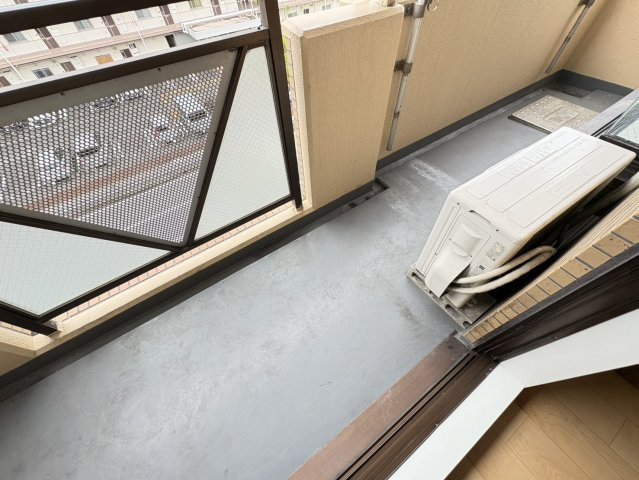 ニューパレスプロスパーのバルコニー