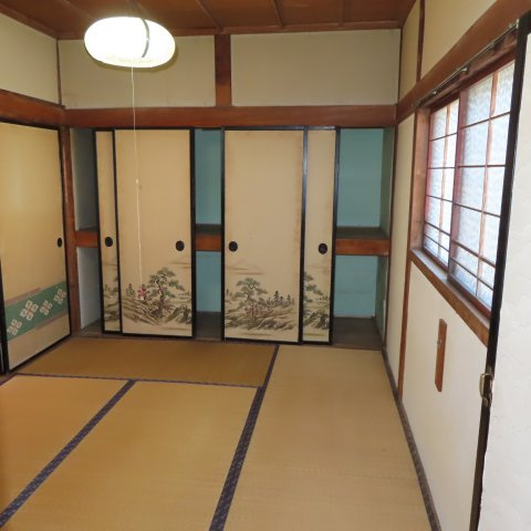 北見市留辺蘂町元町７４番地１０　中古売家の和室|１階６帖和室