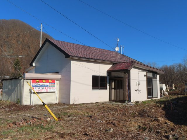 北見市留辺蘂町元町７４番地１０　中古売家