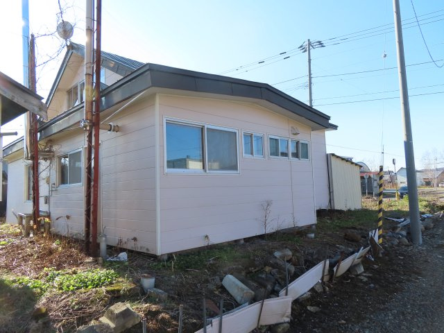 北見市留辺蘂町元町７４番地１０　中古売家の外観