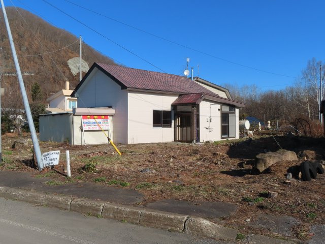 北見市留辺蘂町元町７４番地１０　中古売家の外観