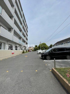 【駐車場】