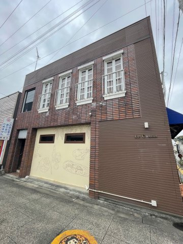 朝倉市甘木の店舗の外観