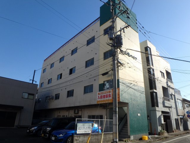 荘島町　一棟売マンション